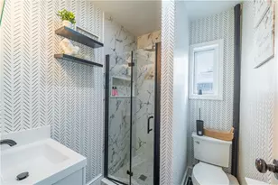 17 Beecher St, Pawtucket, RI 02860 - Photo 7