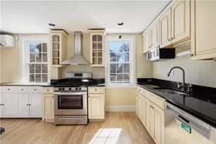 185 Transit St, Providence, RI 02906 - Photo 9