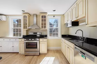 185 Transit Street, Providence, RI 02906 - Photo 7