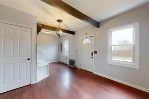 29 Gibbons Ave, Warwick, RI 02889 - Photo 5