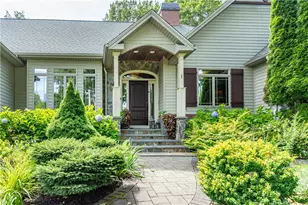 1 Victoria Dr, Smithfield, RI 02917 - Photo 7