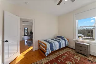 15 Narragansett Ave, Newport, RI 02840 - Photo 11