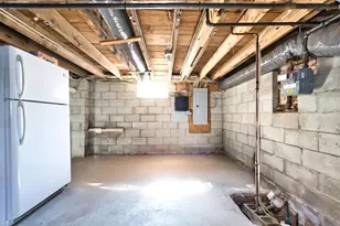 261 Blackstone Blvd, Providence, RI 02906 - Photo 23