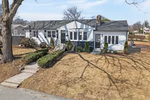 69 W View Ave, Cranston, RI 02920 - Photo 27