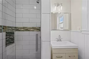 153 Ferncrest Ave, Cranston, RI 02905 - Photo 17