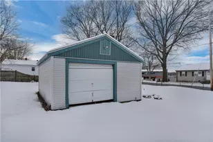 115 Campbell Ave, East Providence, RI 02916 - Photo 29