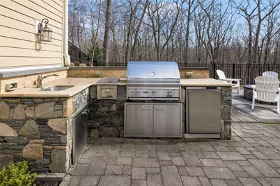 25 Hoyer Court, East Greenwich, RI 02818 - Photo 25