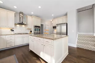 25 Hoyer Ct, East Greenwich, RI 02818 - Photo 9