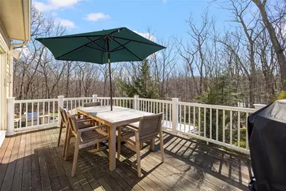 25 Hoyer Court, East Greenwich, RI 02818 - Photo 21