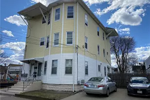 79 W Cole St, Pawtucket, RI 02860 - Photo 21
