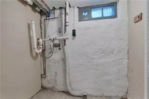 98 Butler Ave, Providence, RI 02906 - Photo 29