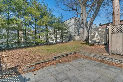 98 Butler Avenue, Providence, RI 02906 - Photo 31