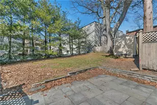 98 Butler Ave, Providence, RI 02906 - Photo 31