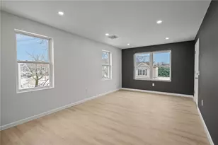 19 Newbury St, Providence, RI 02904 - Photo 31