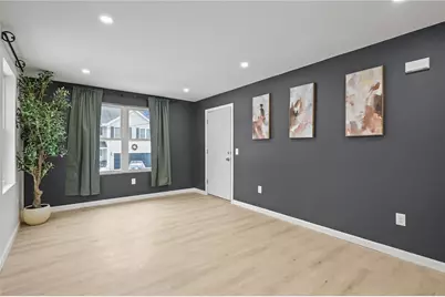 19 Newbury Street, Providence, RI 02904 - Photo 7