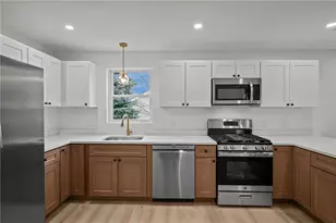 19 Newbury St, Providence, RI 02904 - Photo 35