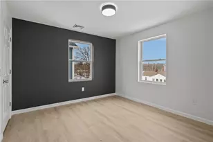 19 Newbury St, Providence, RI 02904 - Photo 43