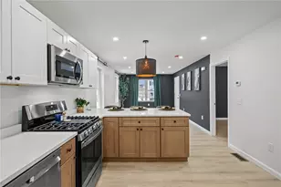 19 Newbury St, Providence, RI 02904 - Photo 13