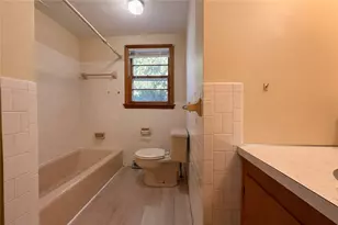 87 Pinehurst Ave, Providence, RI 02908 - Photo 7