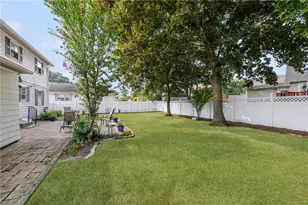 3 Redwood Dr, North Providence, RI 02911 - Photo 11