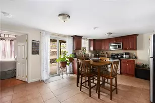 52 Lincoln St, Smithfield, RI 02917 - Photo 27