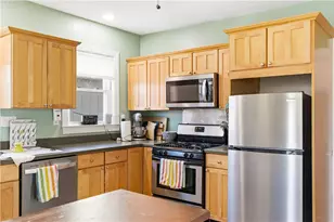 19 Carrington Ave, Providence, RI 02906 - Photo 21