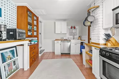 35 Pope Street, Newport, RI 02840 - Photo 11