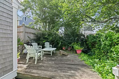 35 Pope Street, Newport, RI 02840 - Photo 27