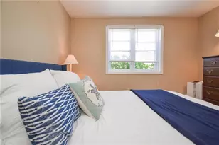 70 Carroll Ave, Newport, RI 02840 - Photo 37