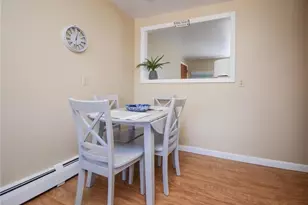 70 Carroll Ave, Newport, RI 02840 - Photo 5