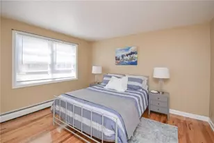 70 Carroll Ave, Newport, RI 02840 - Photo 25