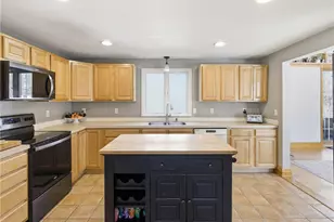 404 S Christopher Ave, Tiverton, RI 02878 - Photo 13