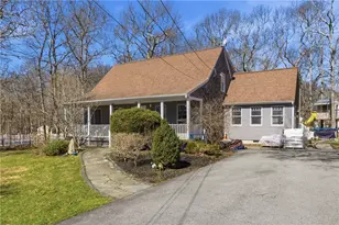 404 S Christopher Ave, Tiverton, RI 02878 - Photo 3
