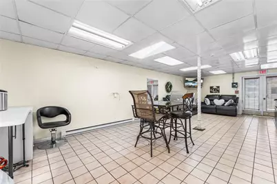 1605 Main Street, West Warwick, RI 02893 - Photo 21