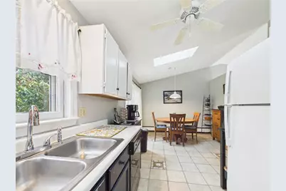 44 Carriage Lane, South Kingstown, RI 02881 - Photo 5