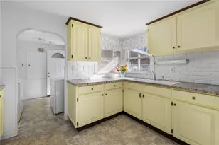 61 High View Dr, Cranston, RI 02921 - Photo 21