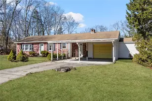 61 High View Dr, Cranston, RI 02921 - Photo 3