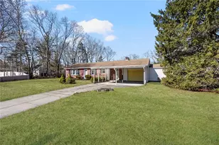 61 High View Dr, Cranston, RI 02921 - Photo 5