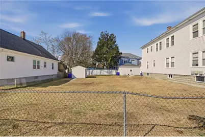 982 York Avenue, Pawtucket, RI 02861 - Photo 43