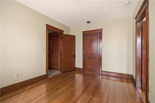 982 York Ave, Pawtucket, RI 02861 - Photo 35