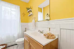 44 Eddy St, Cumberland, RI 02864 - Photo 15