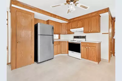 106 Coyle Avenue, East Providence, RI 02916 - Photo 7