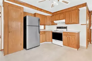 106 Coyle Ave, East Providence, RI 02916 - Photo 7