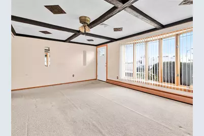 106 Coyle Avenue, East Providence, RI 02916 - Photo 15