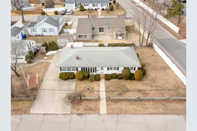 106 Coyle Avenue, East Providence, RI 02916 - Photo 31