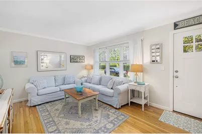 133 Carroll Avenue, Newport, RI 02840 - Photo 7