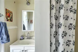 109 Bowen St, Providence, RI 02906 - Photo 31