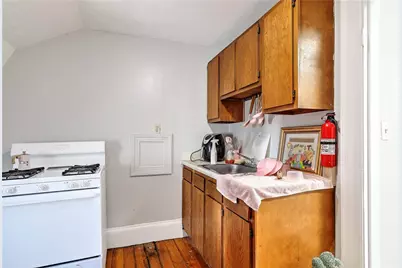 109 Bowen Street, Providence, RI 02906 - Photo 35