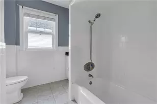 711 Academy Ave, Providence, RI 02908 - Photo 17