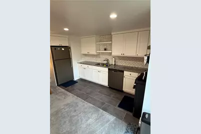 16 Dudley Avenue #7, Newport, RI 02840 - Photo 7